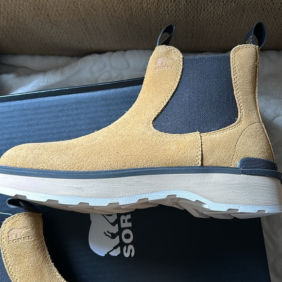 NIB SOREL Hi-Line Chelsea boot - Picture 4 of 7